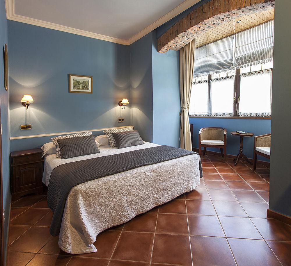 Hotel Villa De Luarca Exteriör bild